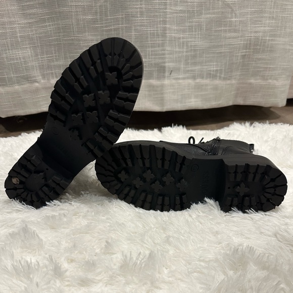 GUESS FEARNE 3 ZIPPER LACE-UP COMBAT & LACE-UP BOOTS Size 8 - Picture 6 of 6